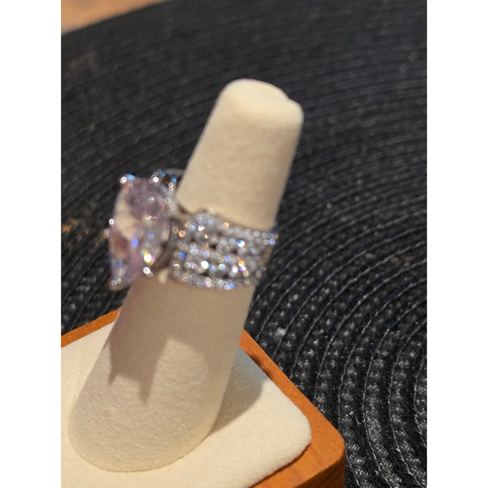 Pear Cut Cubic Zirconia Statement Ring Silver Tone Teardrop Cocktail Ring Size 6